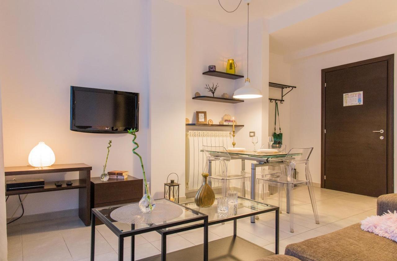 One Love Metropolitan Apartment Bucureşti Ngoại thất bức ảnh
