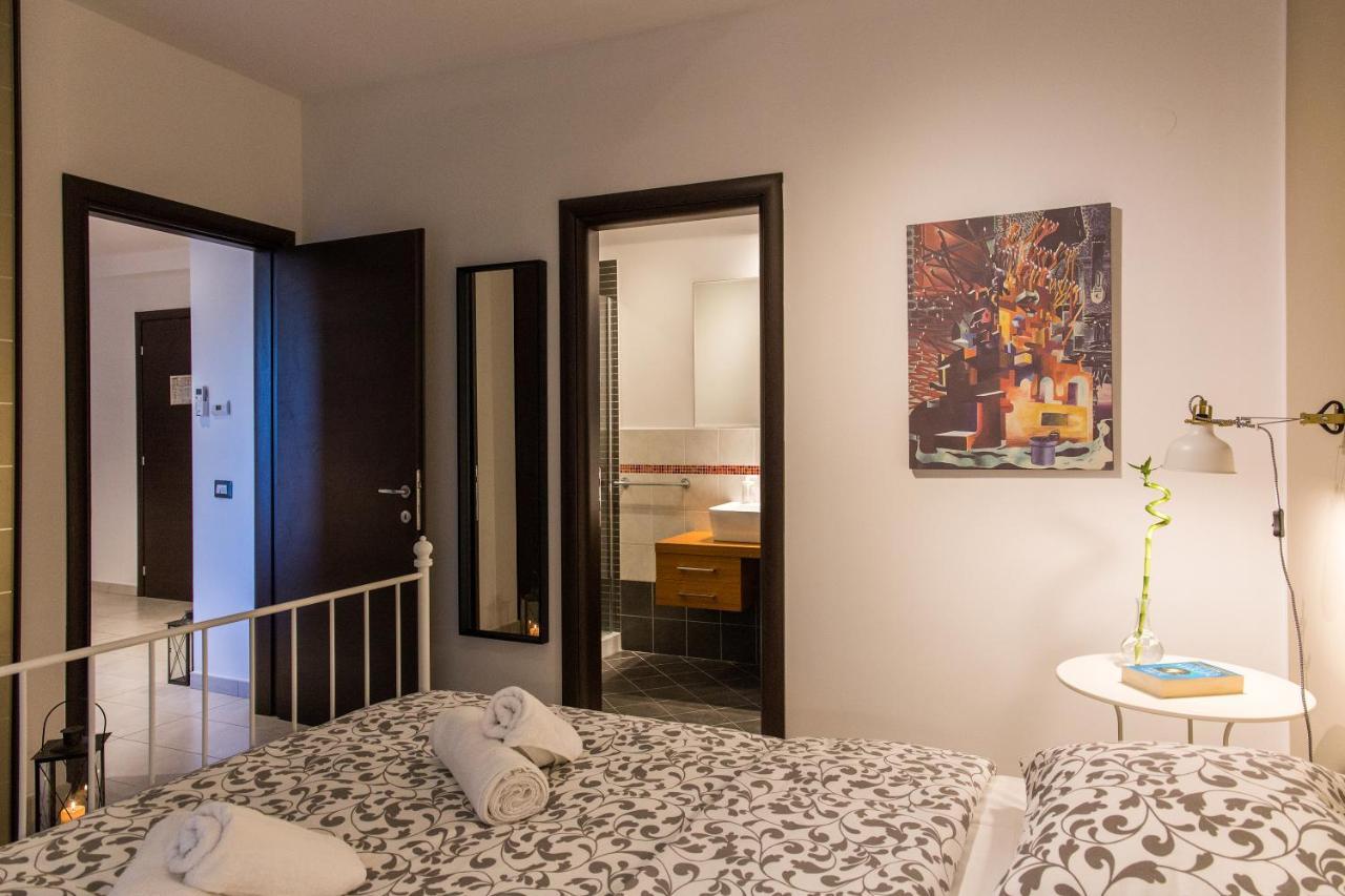 One Love Metropolitan Apartment Bucureşti Ngoại thất bức ảnh