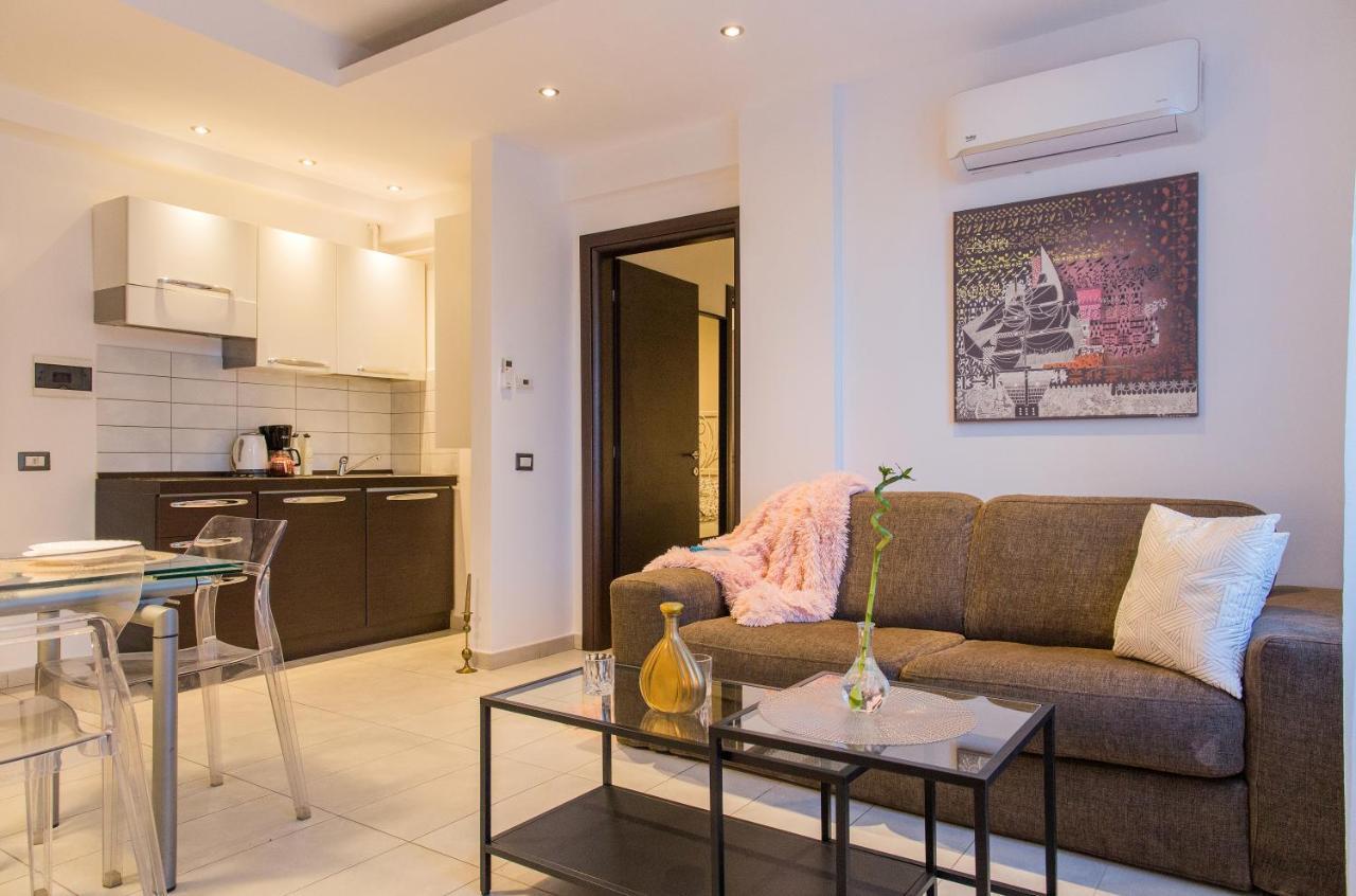 One Love Metropolitan Apartment Bucureşti Ngoại thất bức ảnh